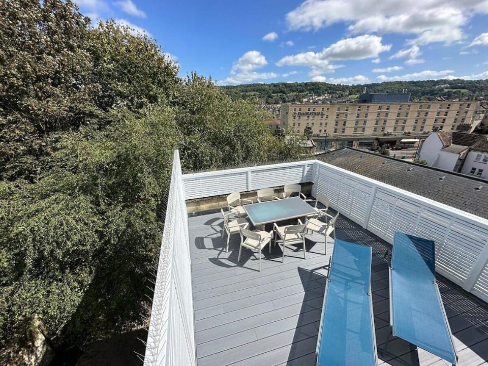 Central Maisonette with Roof Terrace Apartment in Bath