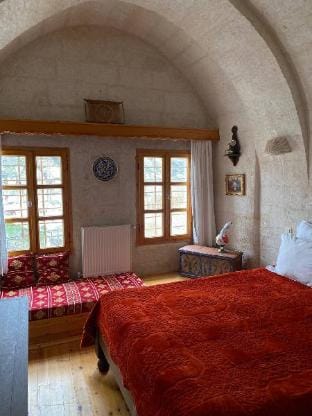 Elmirador cave house Vacation rental in Kayseri, Türkiye