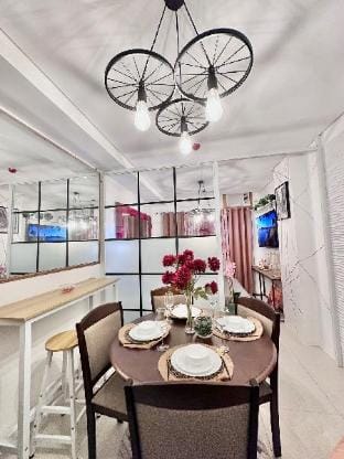 “Raikkin’s Crib: SM CDO, Netflix, Pool,  FastNet” Apartment in Cagayan de Oro