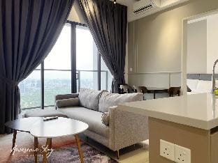 Comfortable & Fancy 1BR@62nd Floor @Trion KL Vacation rental in Federal Territory of Kuala Lumpur