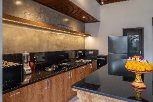 Villa MD 2 Stylish 3BR w/ Sunny Pool at Eat Street Villa in Kuta