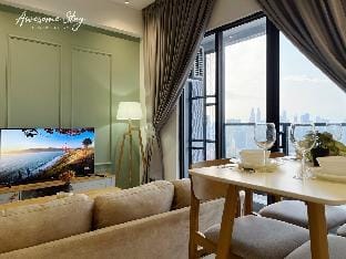 CityEscape Serenity 1BR Suite w/Balcony @ TRION KL Vacation rental in Federal Territory of Kuala Lumpur