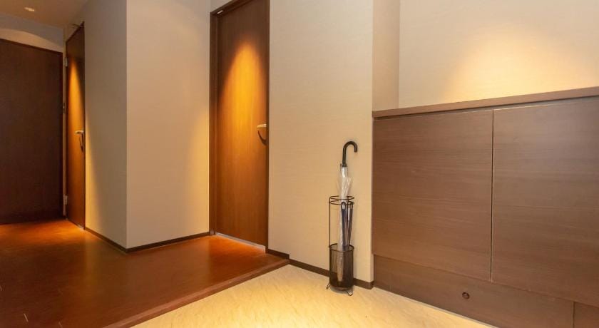 Two BR / 8Pax / 3 min from station and Tsutenkaku Apartment in Osaka