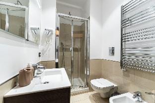 Palazzo Nanà 5 piano scala B Apartment in Naples