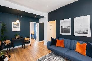 City Centre Living:  Oasis at Crescent Apartments Vacation rental in Newport