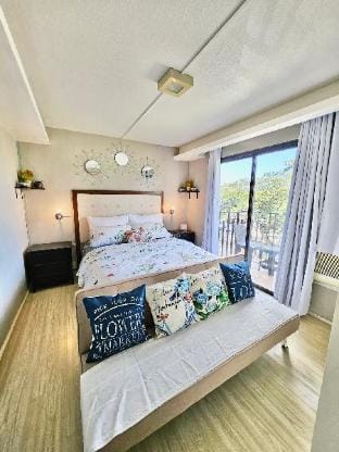 “Tropical Paradise: SM Ecoland, Netflix, Pool,Wifi Apartment in Davao City