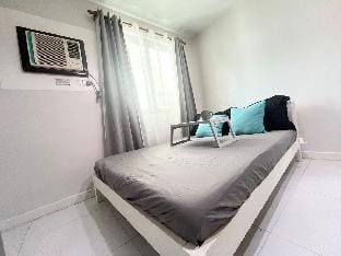 KL Tower Studio Near Greenbelt Makati Apartment in Pasay