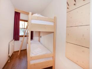 Apartment Wald im Pinzgau near Ski Lift Apartment in Salzburgerland