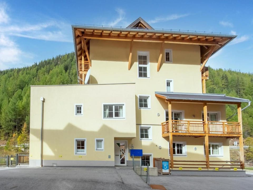 Bright Apartment near Solden Hotel in Soelden
