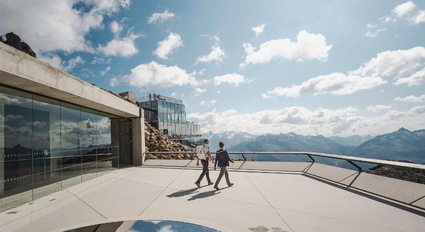 Elegant apartment in the heart of Solden Hotel in Soelden