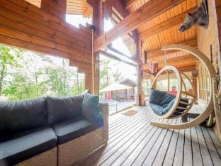 Charming chalet in Durbuy near adventure valley Vacation rental in Wallonia, Belgium