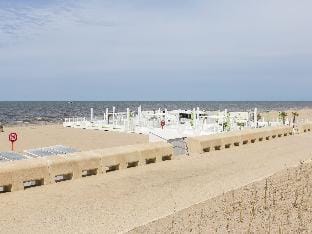 Bright apartment with frontal sea view Apartment in Middelkerke