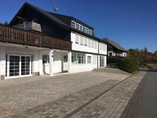 Ferienwohnung in Skigebietnahe mit Terrasse Apartment in Winterberg