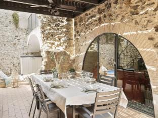 Belvilla by OYO Holiday home in Garriguella Vacation rental in Alt Empordà