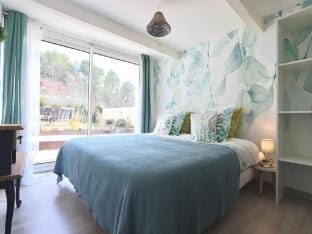 Charming Holiday Home in Gargas with Swimming Pool Vacation rental in Apt