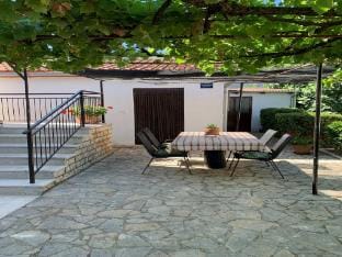 Apartment in Pula with Private Terrace Apartment in Pula