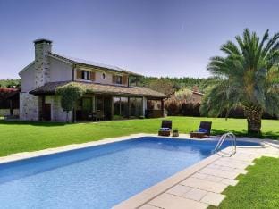 Villa in Pomer with Pool near Pula Amphitheater Villa in Medulin