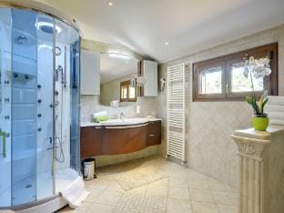 Villa in Pomer with Pool near Pula Amphitheater Villa in Medulin