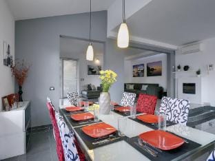 Villa in Pula near Beach with Private Pool Villa in Pula