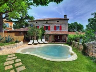 Holiday Home Liznjan with Pool near Beach Vacation rental in Medulin