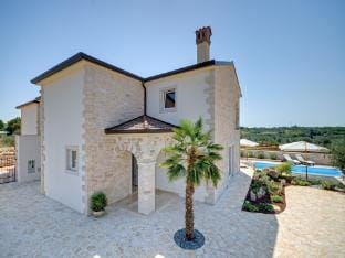 Villa near Rovinj with Pool and Sea Views Villa in Rovinj