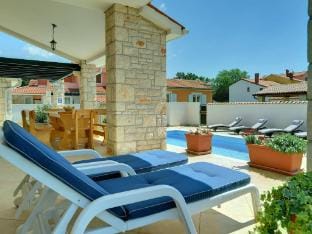 Villa in Vodnjan near Beach Villa in Peroj
