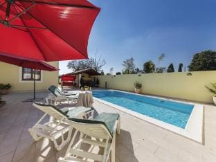 Villa in Marmajola with Private Pool Villa in Vodnjan