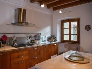 Mansion in Pescaglia near Tuscan Coast Vacation rental in Emilia-Romagna