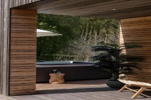 Beautiful lodge with wellness Vacation rental in Zeewolde