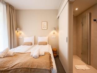 Holiday Home in Forest with Whirlpool Vacation rental in Zeewolde
