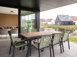 Luxury Home in Nieuwvliet-Bad with Pool Vacation rental in Zeeland, Netherlands