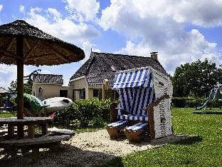 Family home with wellness Vacation rental in Vlagtwedde