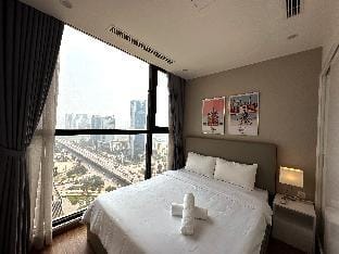 LT Housing Vinhomes Skylake/Service Apartment  Apartment in Laos