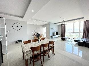 Căn hộ Oasky- siêu rộng - sát biển view biển và TP Apartment in Vung Tau