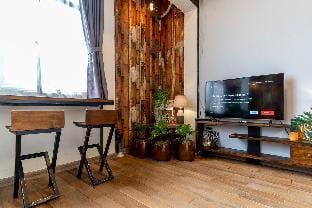Kitchen  Netflix  @Ben ThanhＳａｉｇｏｎＨｉｄｅｏｕｔ 130Pas Apartment in Ho Chi Minh City