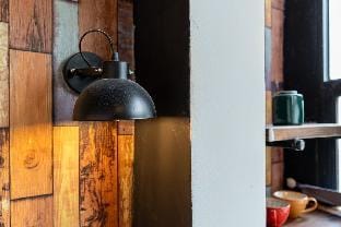 Kitchen  Netflix  @Ben ThanhＳａｉｇｏｎＨｉｄｅｏｕｔ 130Pas Apartment in Ho Chi Minh City