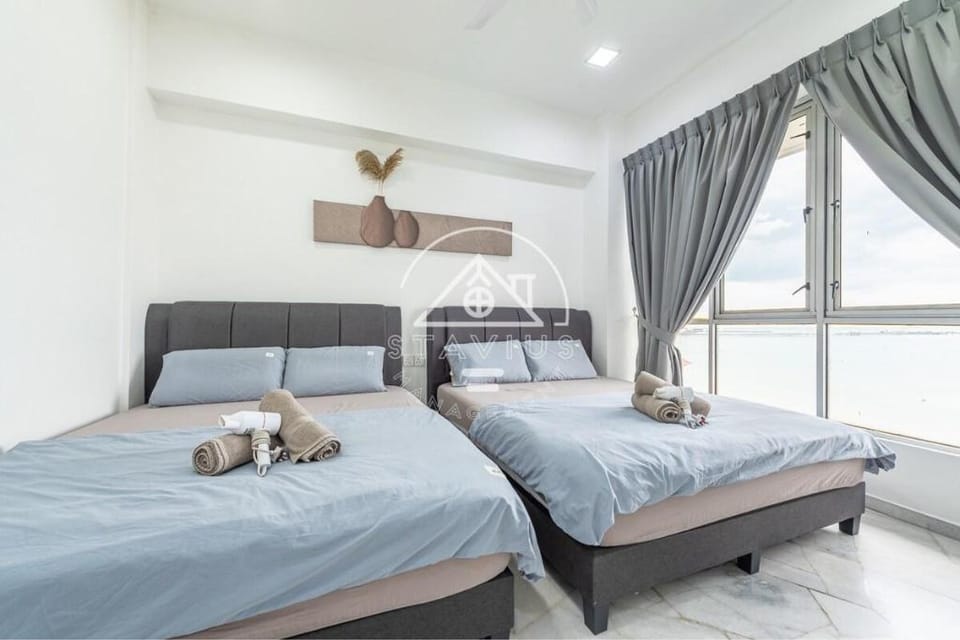 (10Pax) 3BR Glory Beach Seaview Apartment in Port Dickson