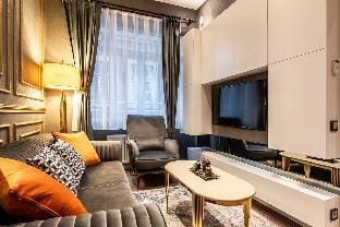 Luxury Flat Near Istiklal St Breakfast Included Apartment in Istanbul