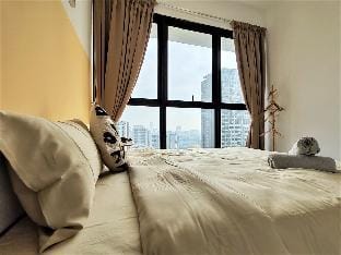 Cityscape Suite @ Urban Suites by SuperStay Vacation rental in George Town