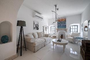 Eşsiz, verandalı rustik taş ev Vacation rental in Muğla Province