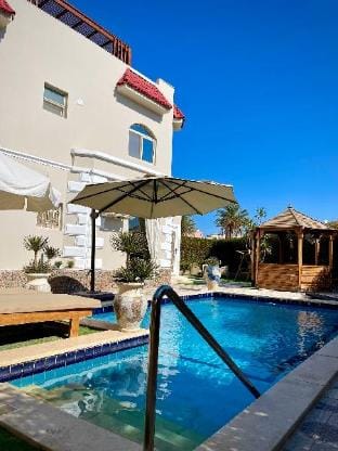 Apt with private pool and garden Apartment in Hurghada