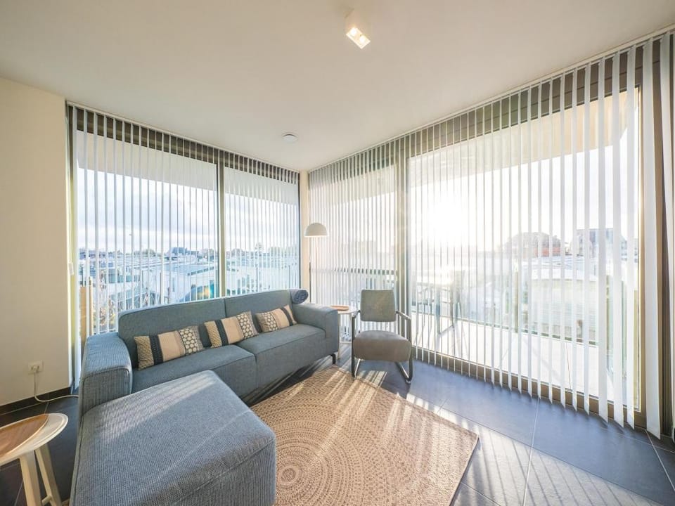 Spacious apartment with sunny terrace Apartment in Middelkerke