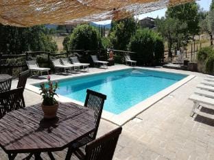 Belvilla by OYO Holiday Home on a farm in Anghiari Apartment in Umbria