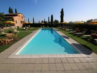 Apartment near Lake Trasimeno with Pool Vacation rental in Umbria