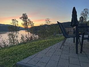 Chalet Bliss am Seeufer, Neunburg vorm Wald Vacation rental in Bavaria
