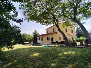 Belvilla by OYO Le Margherite Country house Vacation rental in Marche