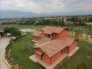 Apartment in Umbria with Infinity Pool Views Vacation rental in Umbria