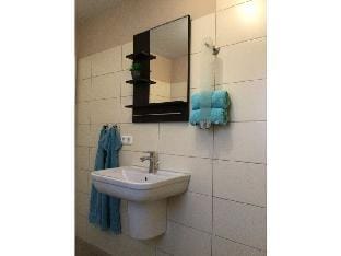 Northern Lights Modern retreat Vacation rental in Waren