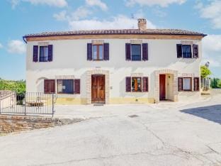 Holiday home in Torchiaro with garden Vacation rental in Marche