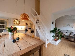 Home with garden near forest, beach and sea Vacation rental in Noordwijkerhout